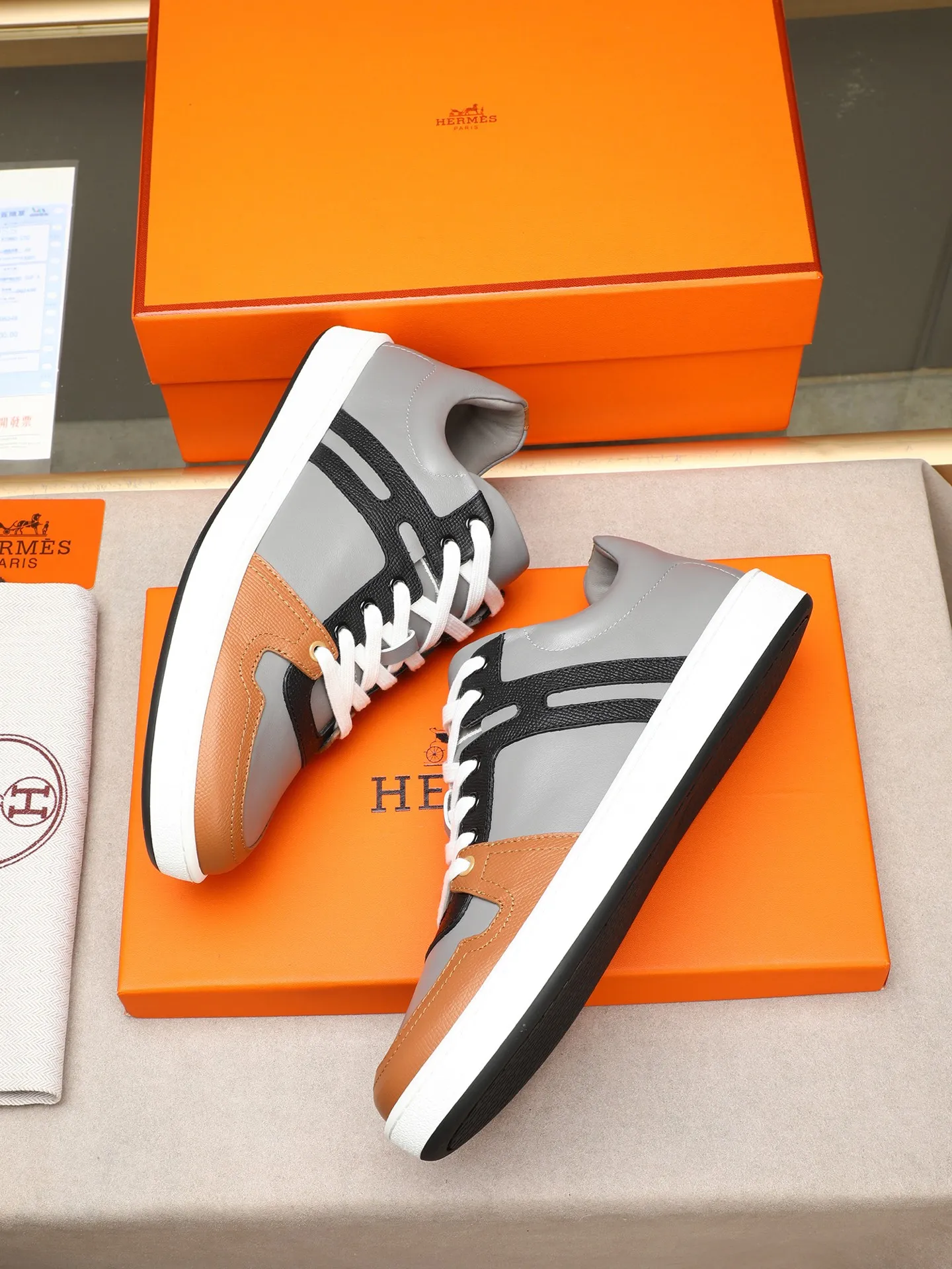 Men's shoes 💰720 [HERMES] Hermès - High-end quality original 🔍🔍🔍 casual sneakers - Upper: 🔝 Napa calfskin, shoe body sewn with brand 'H' totem - Lining: water-dyed cowhide - Outsole: original TPR. :38-44 (45, can be customized)